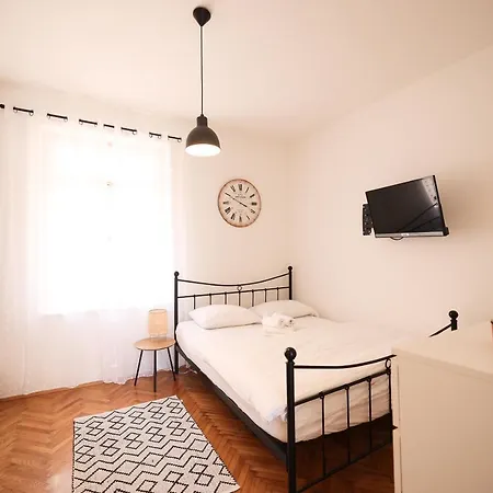 Cozy Studio In City Centar Stosija Apartmán