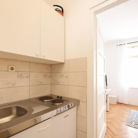 Cozy Studio In City Centar Stosija Appartamento *