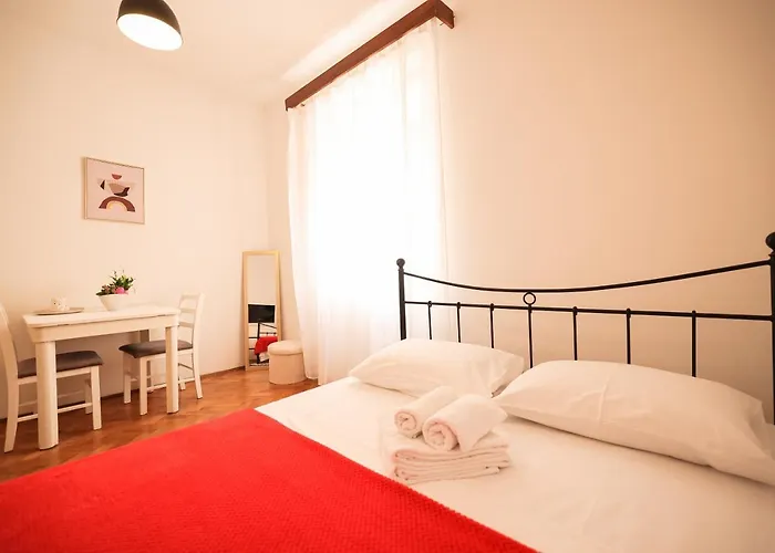 Cozy Studio In City Centar Stosija