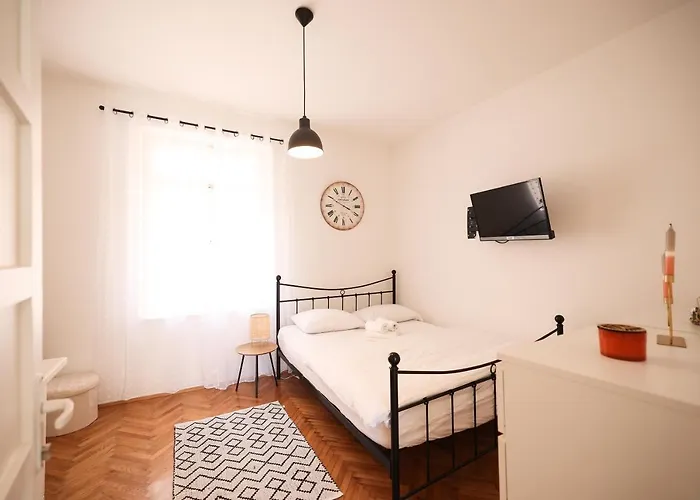 Cozy Studio In City Centar Stosija Apartament