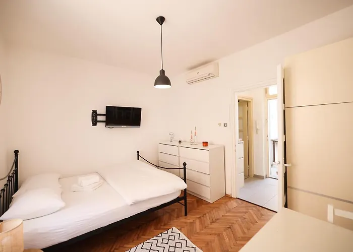 Apartment Cozy Studio In City Centar Stosija