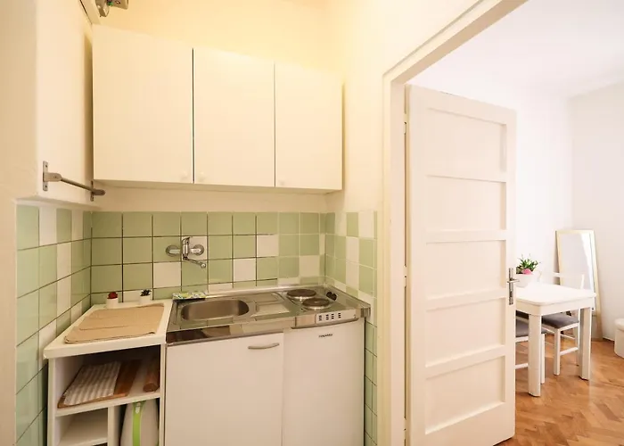 Cozy Studio In City Centar Stosija Apartment *
