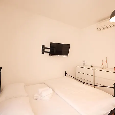 Cozy Studio In City Centar Stosija Apartman *