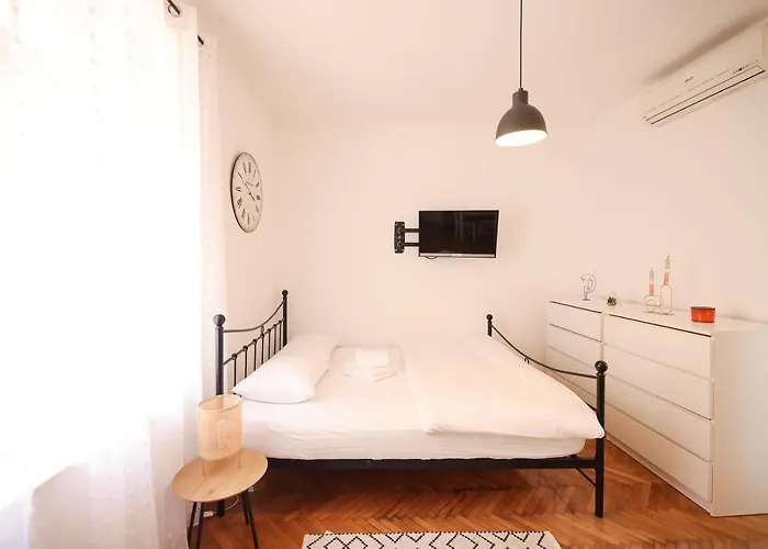 Cozy Studio In City Centar Stosija