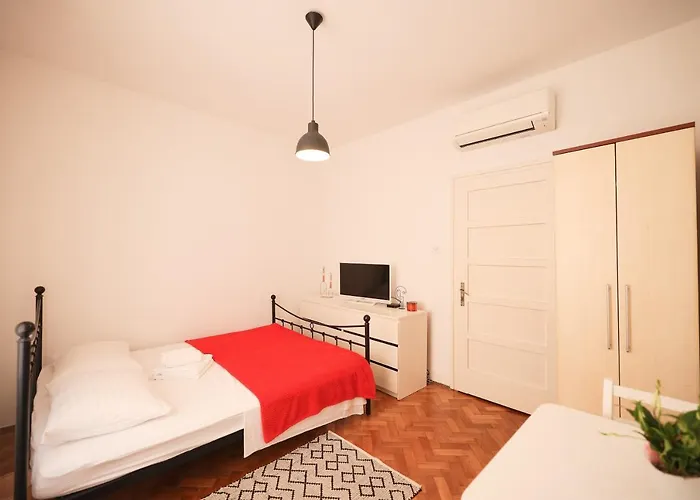 Daire Cozy Studio In City Centar Stosija *